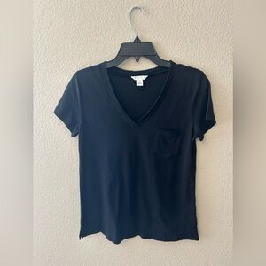 Caslon Adult Shirt Extra Small Black Short Sleeve V-Neck Front Pocket Women's